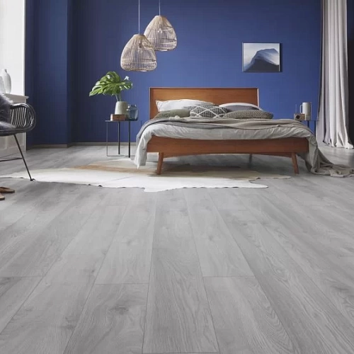 ДУБ МАКРО СВЕТЛО-СЕРЫЙ ЛАМИНАТ  KRONOTEX  MAMMUT ламинат для пола